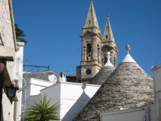 Basilica tra i trulli